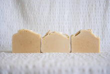 Load image into Gallery viewer, Shampoo Bar with Essential Oils - no honey
