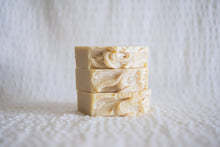 Load image into Gallery viewer, Shampoo Bar with Essential Oils - no honey

