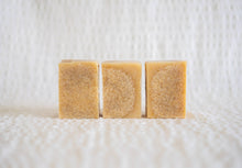 Load image into Gallery viewer, Honey Shampoo Bar with Essential Oils
