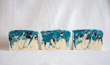 Load image into Gallery viewer, Iced Berries Goat Milk Soap

