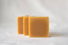 Load image into Gallery viewer, Honey Shampoo Bar with Essential Oils
